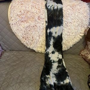 size small bellbottom leggings